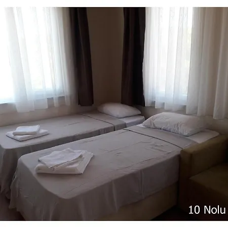 Camlaraltipansiyon Homestay *